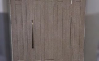 входная двустворчатая дверь в офис с боковой вставкой