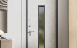 стальная входная дверь с трехконтурным уплотнителем и матовым стеклопакетом